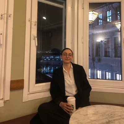 Ayşe Nur SARIKAN portresi