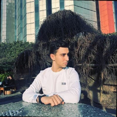 Kadir Efe SERDAR portresi